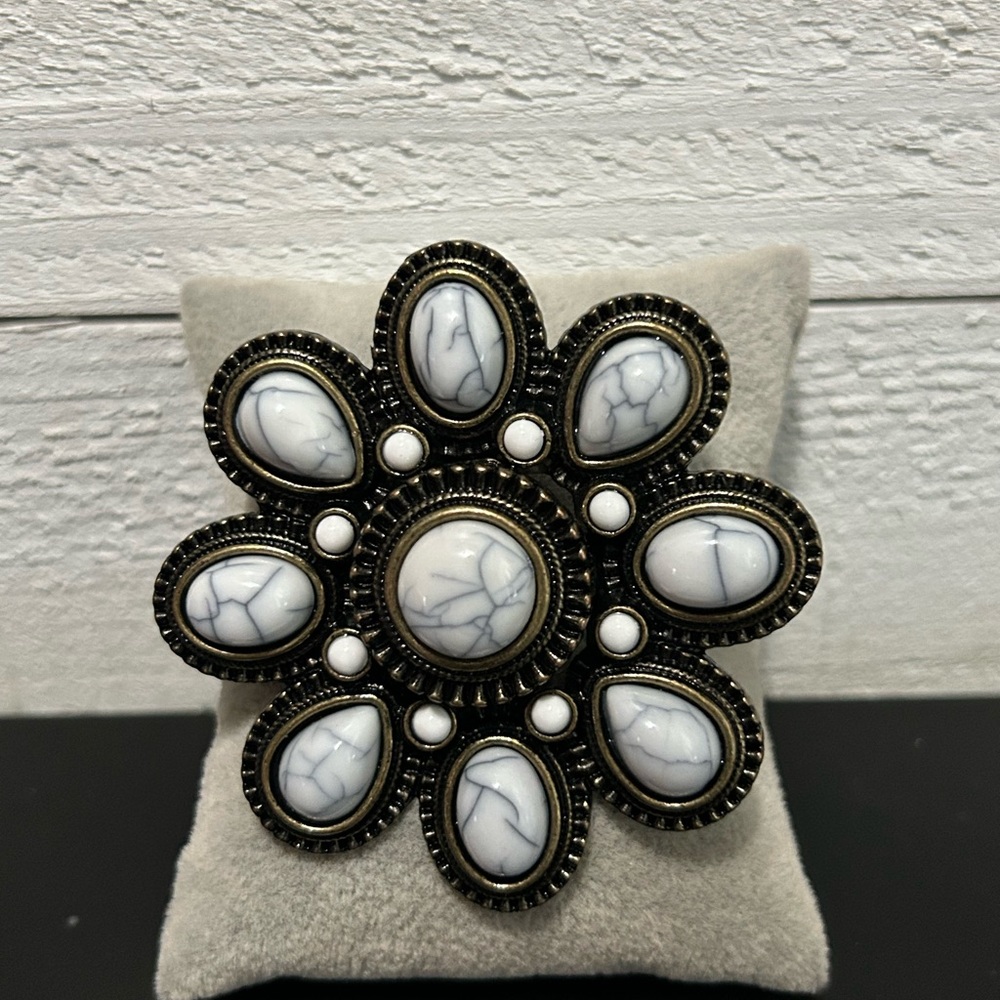 🌼 New WOT- Premier Designs Brooch / Pendant Combo 🌼